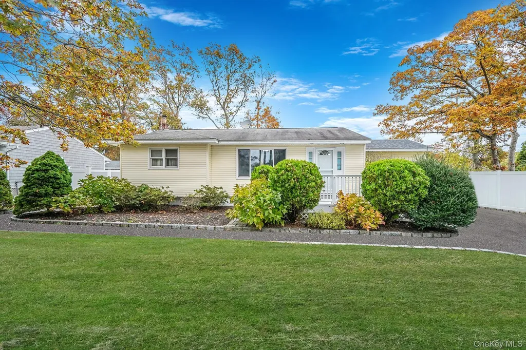 307 Jefferson Drive Mastic Beach NY 11951