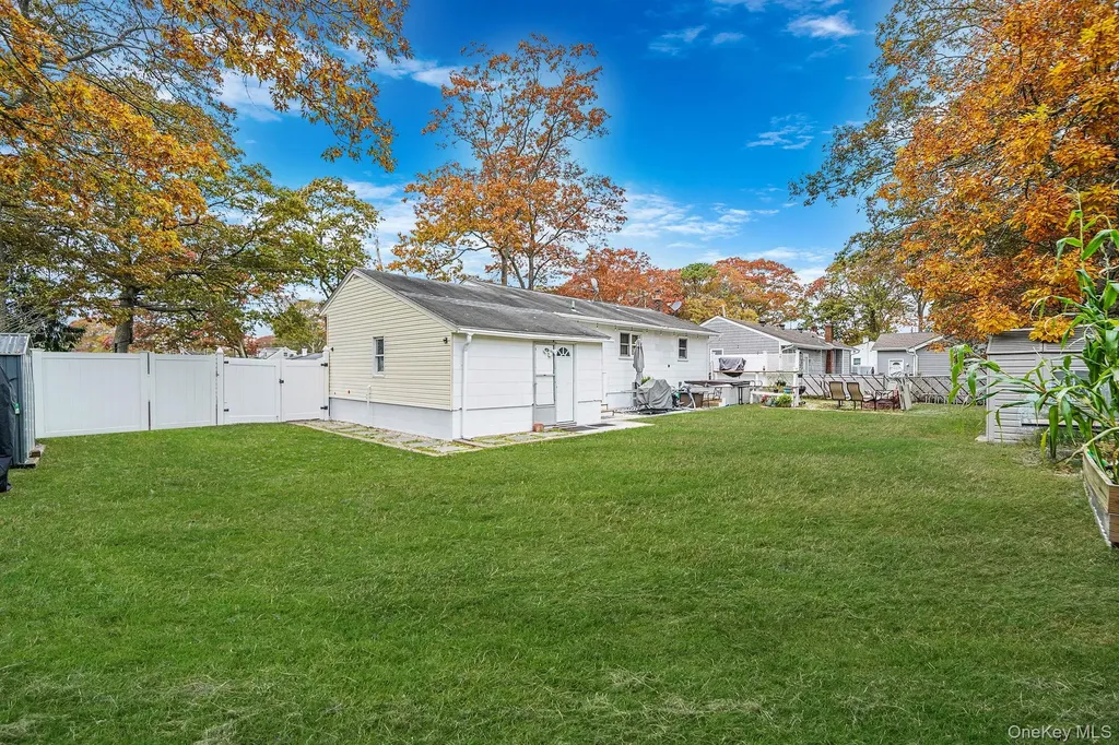 307 Jefferson Drive Mastic Beach NY 11951