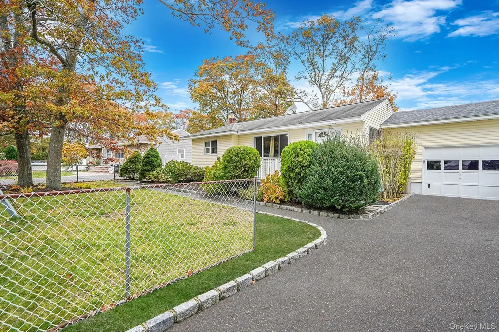 307 Jefferson Drive Mastic Beach NY 11951