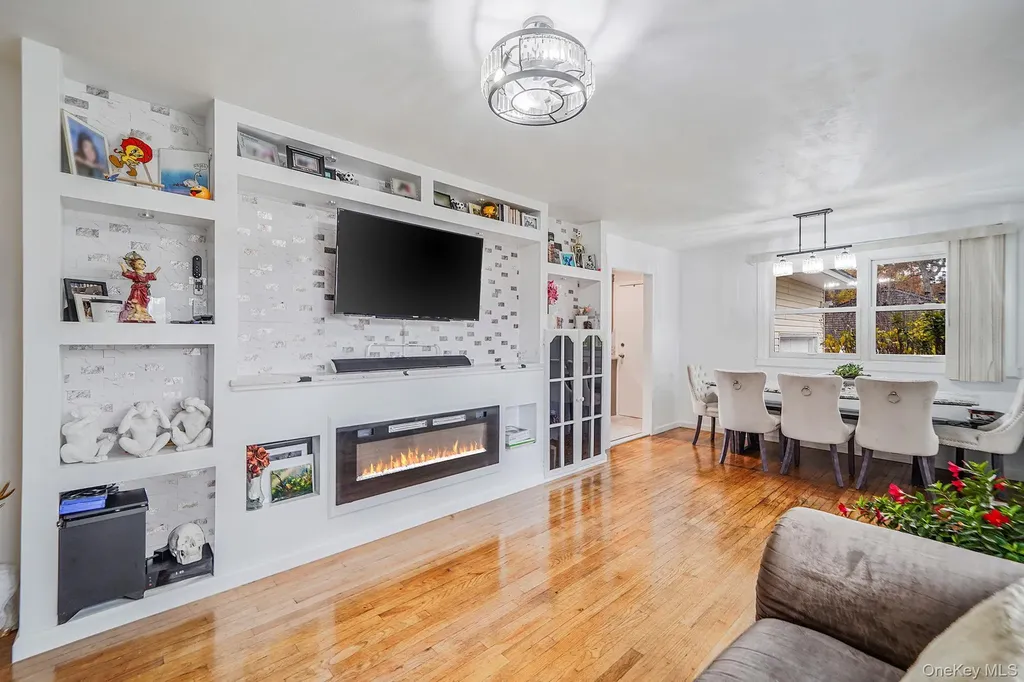 307 Jefferson Drive Mastic Beach NY 11951
