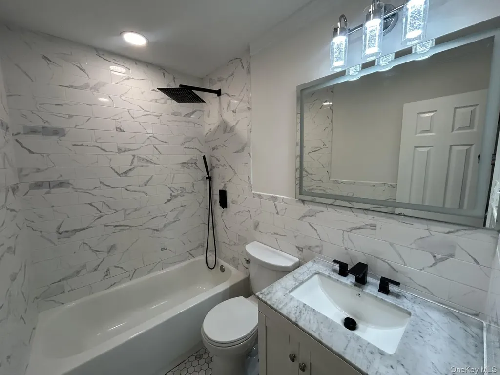 7 Heather Court Centereach NY 11720