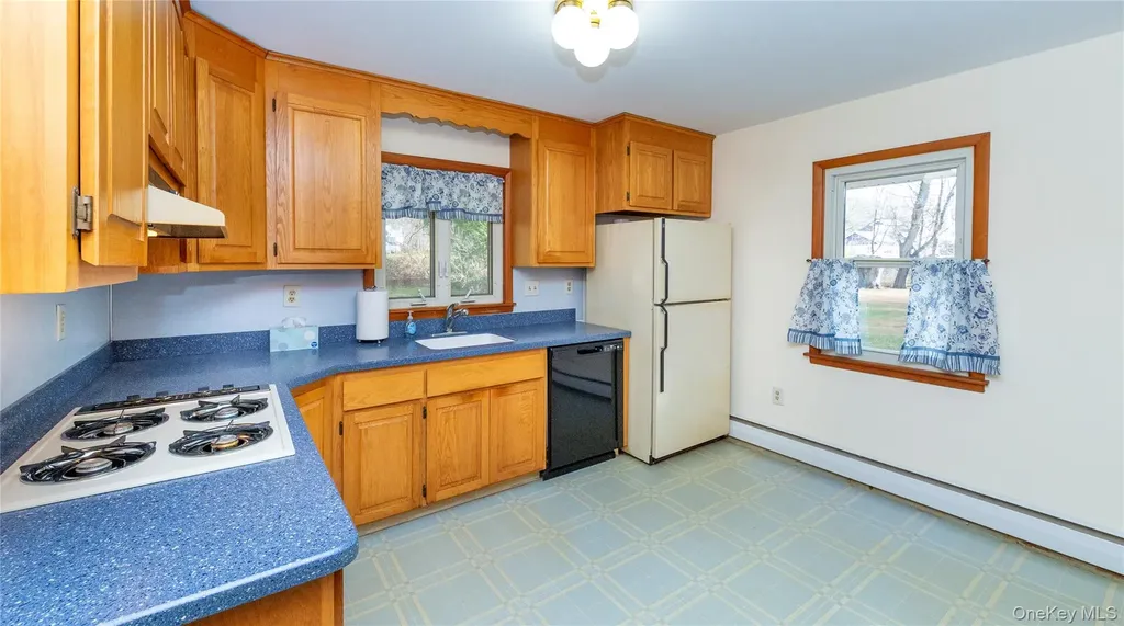 16 Townsend Boulevard Pawling NY 12564
