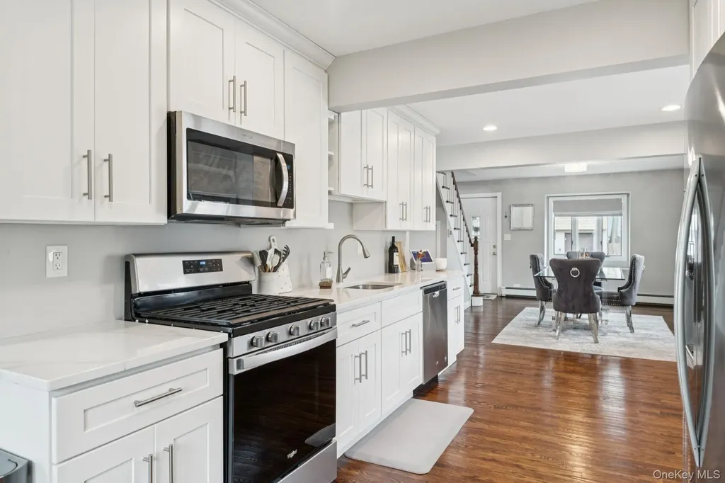 515 Mccall Avenue West Islip NY 11795
