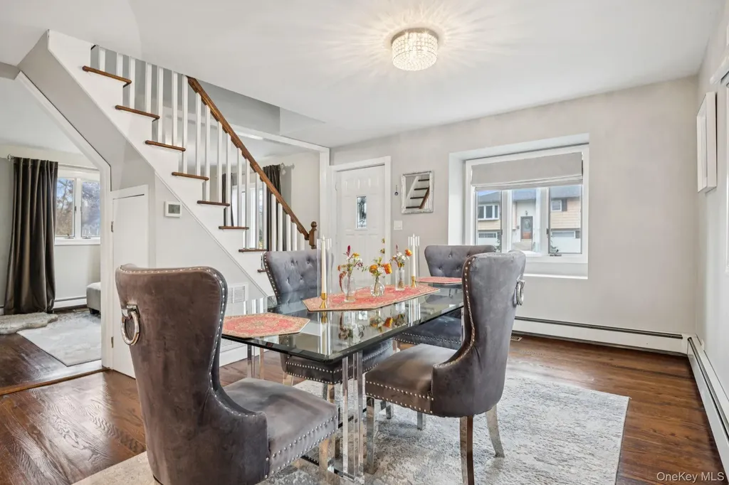 515 Mccall Avenue West Islip NY 11795