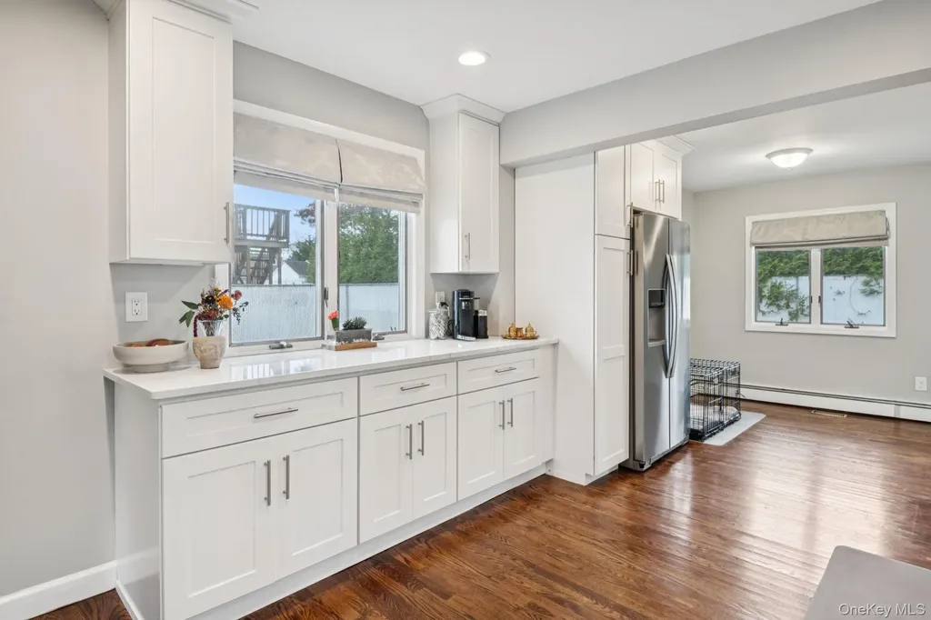 515 Mccall Avenue West Islip NY 11795