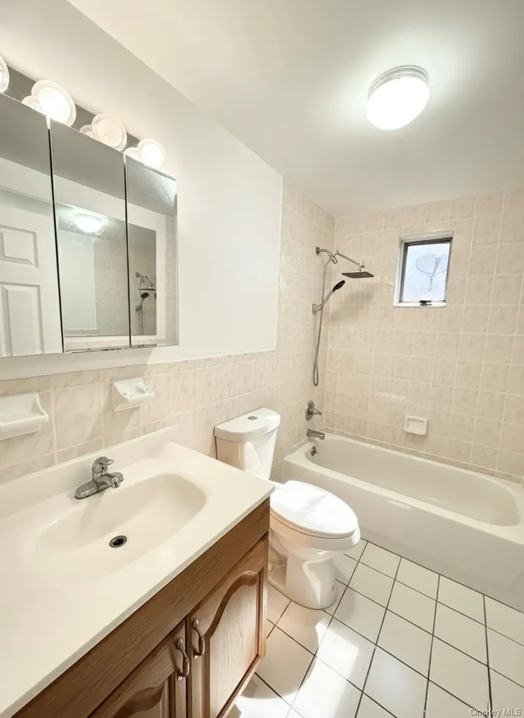 5617 135th Street Flushing NY 11355