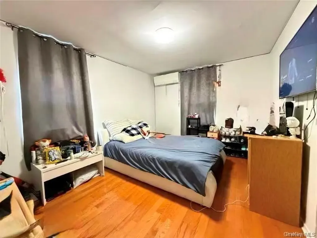 73-60 198th Street Fresh Meadows NY 11366