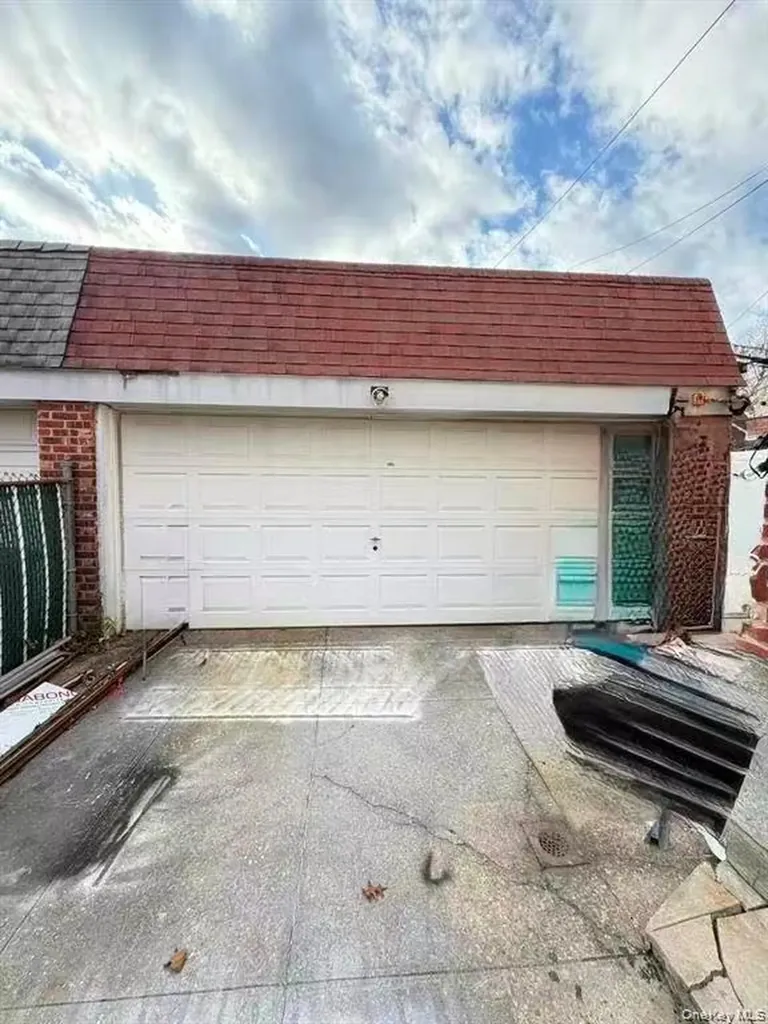 73-60 198th Street Fresh Meadows NY 11366