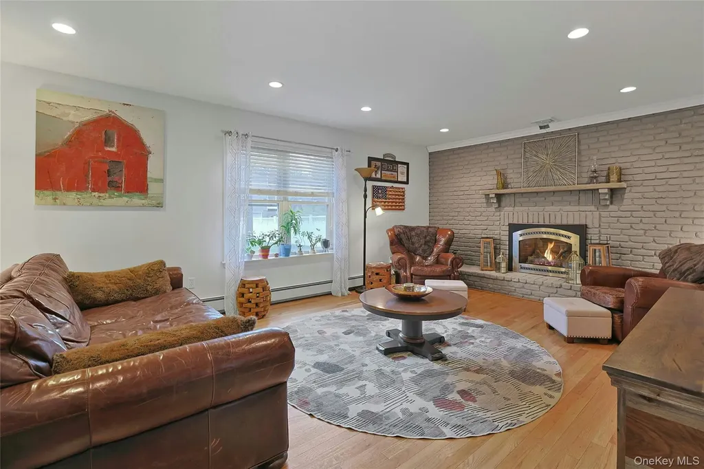 30 Pelham Avenue Nanuet NY 10954