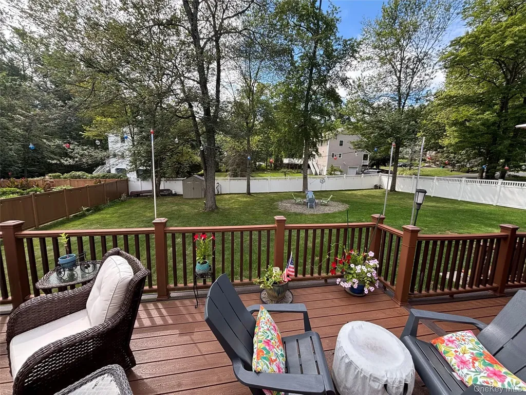 30 Pelham Avenue Nanuet NY 10954