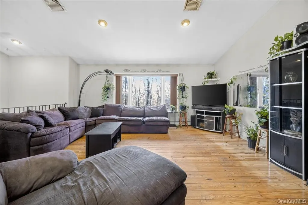 74 Pocatello Road Middletown NY 10940