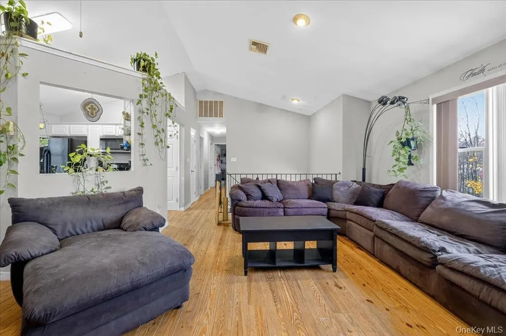 74 Pocatello Road Middletown NY 10940