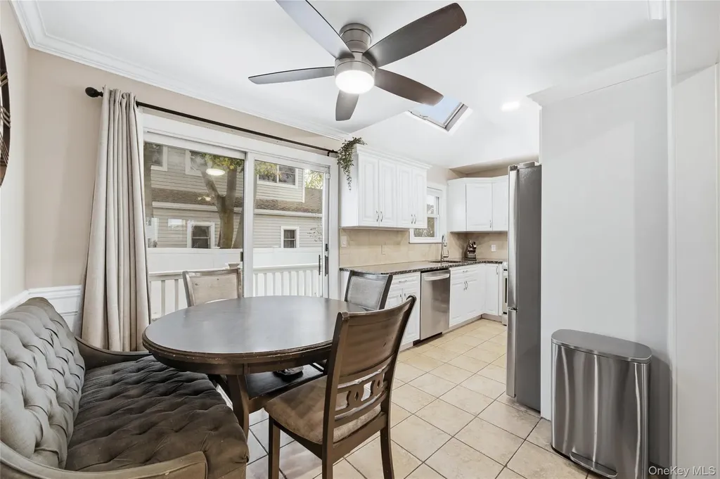 32 Beachwood Drive Babylon NY 11702