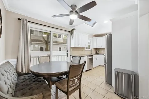 32 Beachwood Drive Babylon NY 11702