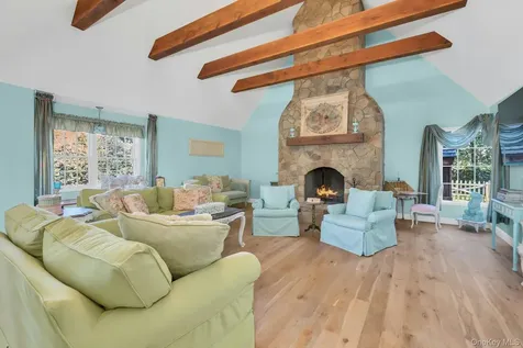 249 Gerritsen Avenue Bayport NY 11705