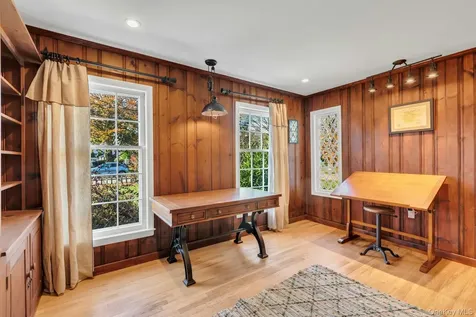 249 Gerritsen Avenue Bayport NY 11705