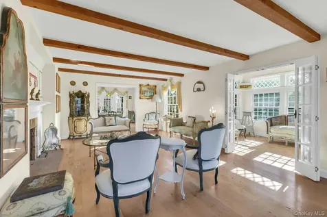 249 Gerritsen Avenue Bayport NY 11705