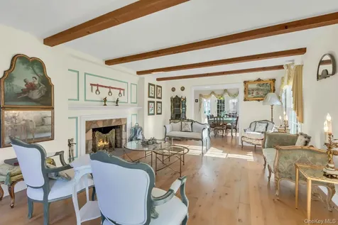 249 Gerritsen Avenue Bayport NY 11705