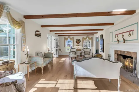 249 Gerritsen Avenue Bayport NY 11705