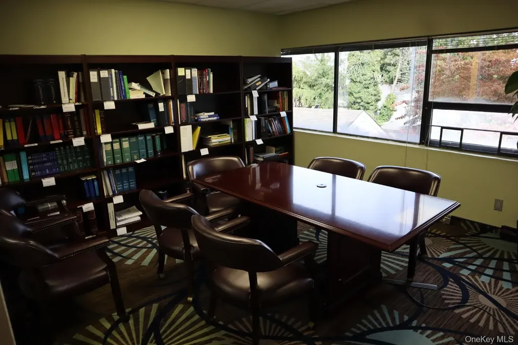 175 N Central Avenue Valley Stream NY 11580