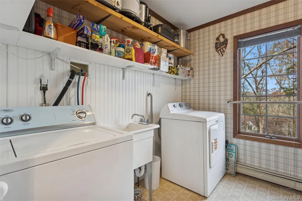 686 Traver Road Pleasant Valley NY 12569