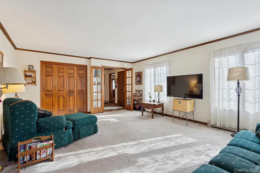 686 Traver Road Pleasant Valley NY 12569