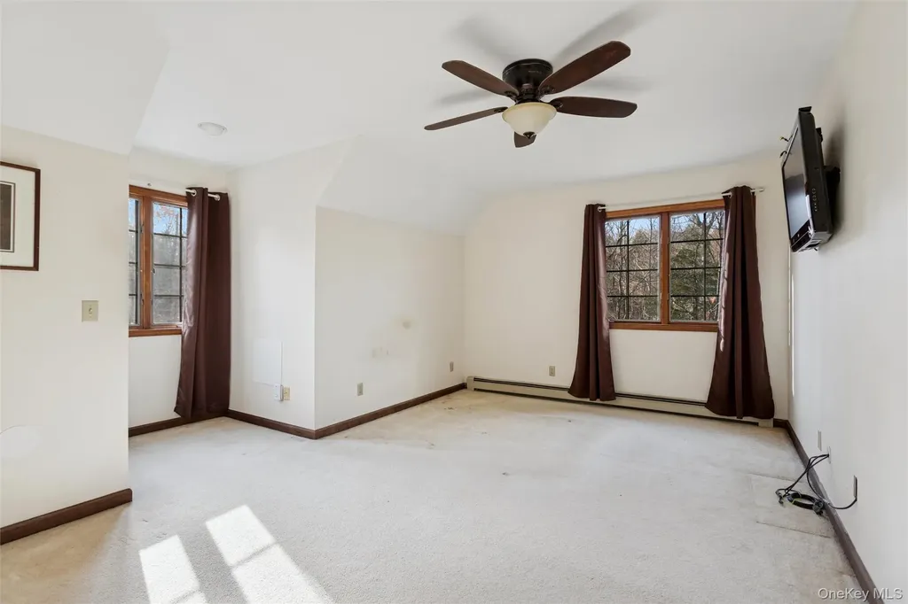 686 Traver Road Pleasant Valley NY 12569