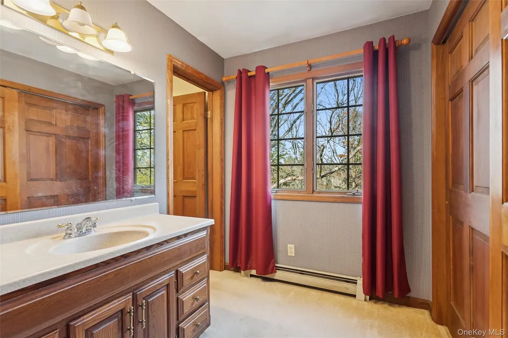 686 Traver Road Pleasant Valley NY 12569