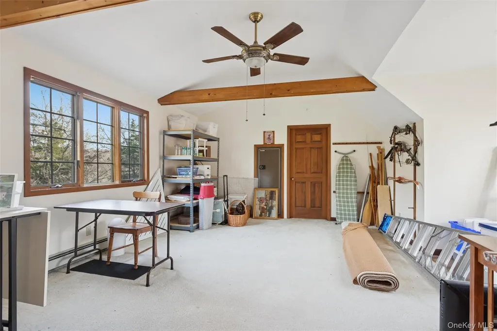 686 Traver Road Pleasant Valley NY 12569