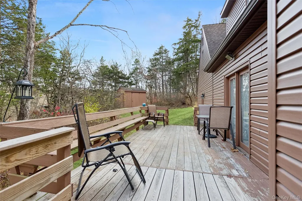 686 Traver Road Pleasant Valley NY 12569