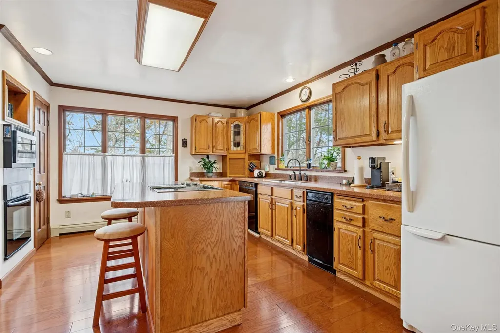 686 Traver Road Pleasant Valley NY 12569