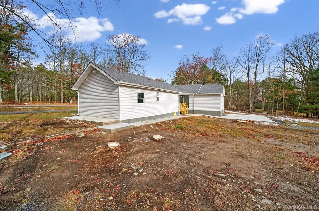16 Nightingale Trail E Wurtsboro NY 12790