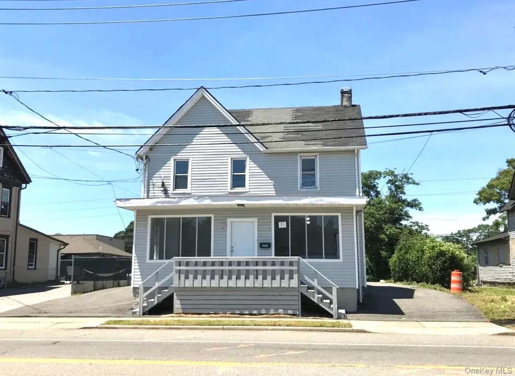 1603 Union Boulevard Bay Shore NY 11706