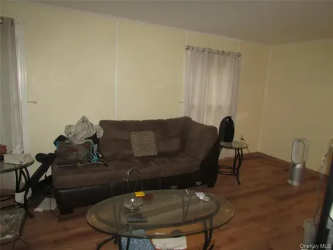 32 Hurlihe Poughkeepsie NY 12601