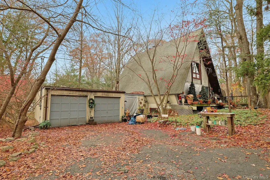 3 Grey Beech Lane Pomona NY 10970