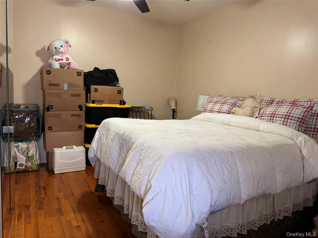 9 Harper Court Bronx NY 10466