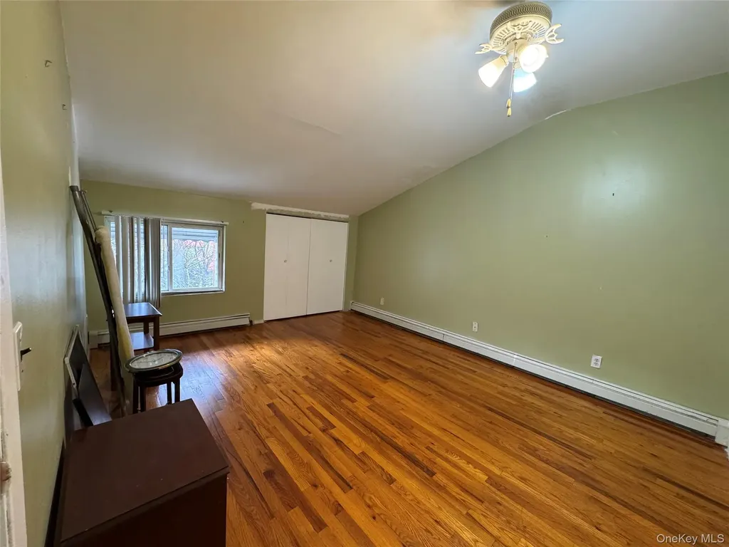 9 Harper Court Bronx NY 10466