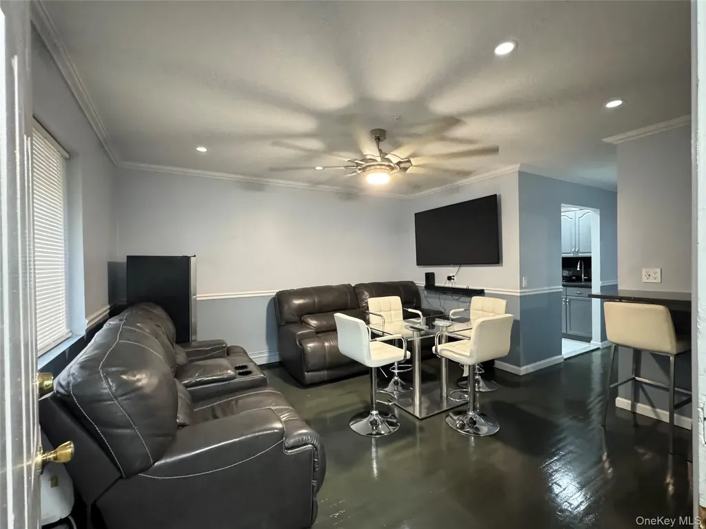 9 Harper Court Bronx NY 10466