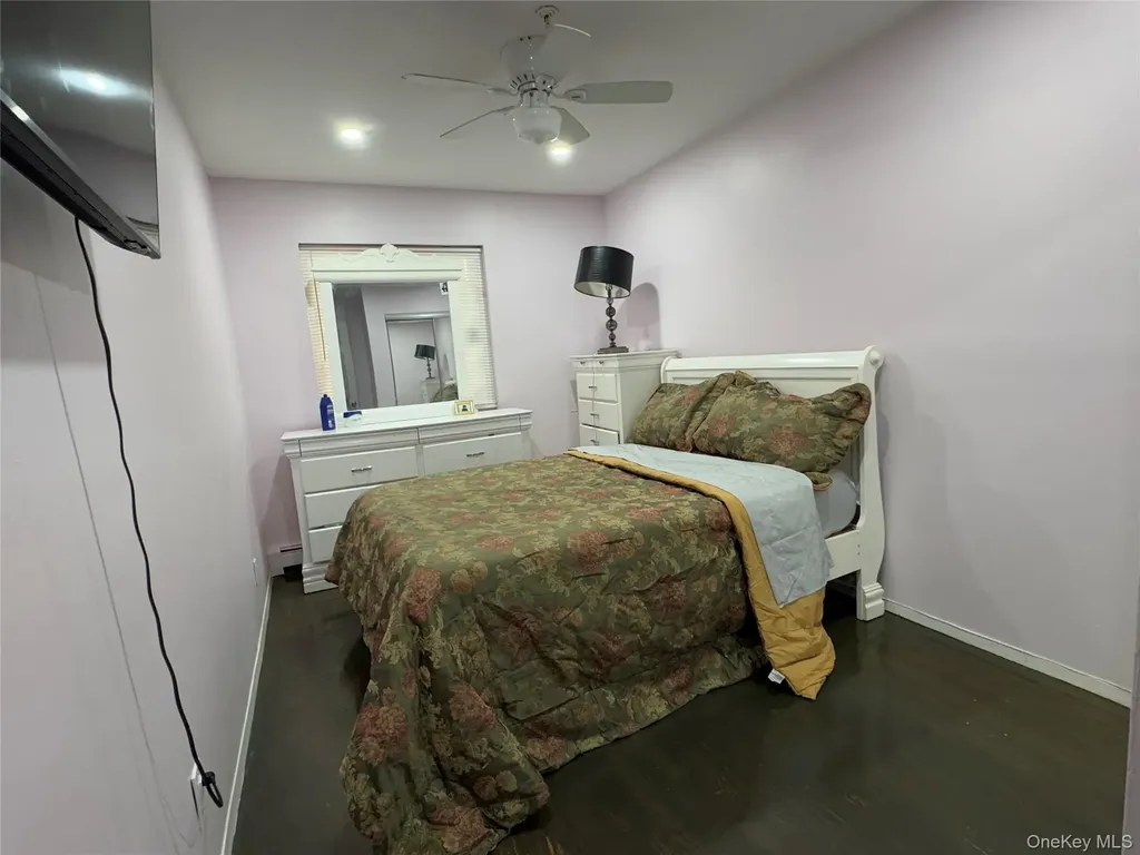 9 Harper Court Bronx NY 10466