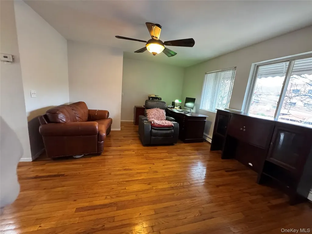 9 Harper Court Bronx NY 10466