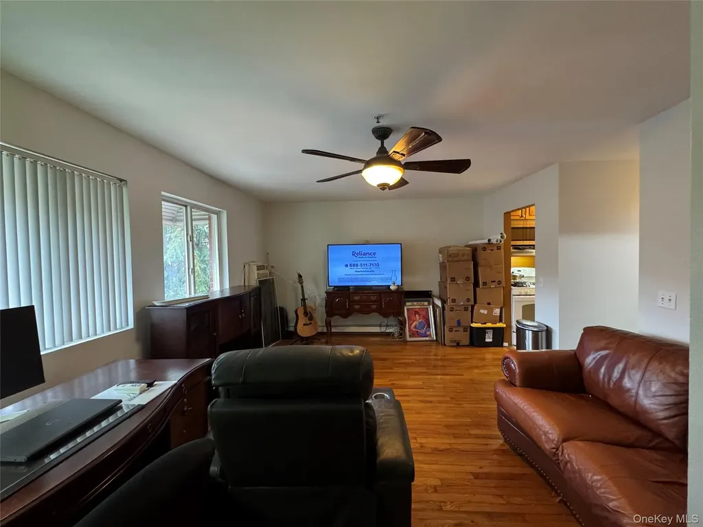 9 Harper Court Bronx NY 10466
