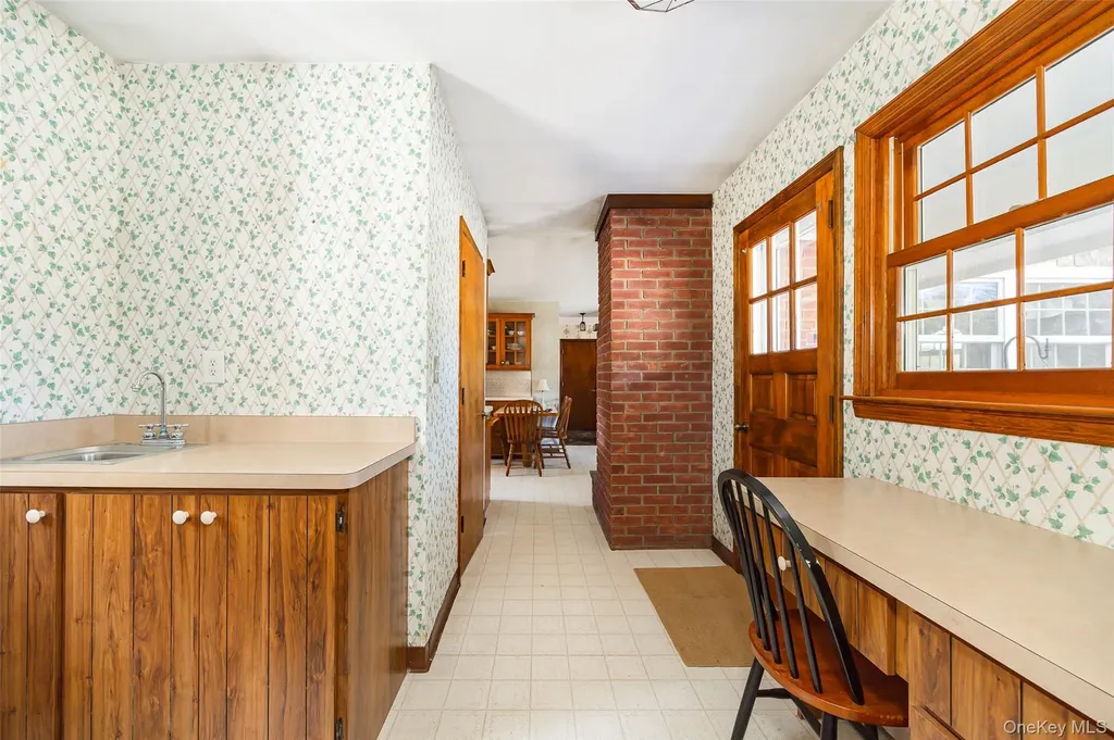 4 Mcallister Drive Pleasant Valley NY 12569