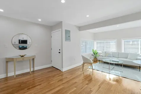 119 6th Street Pelham NY 10803