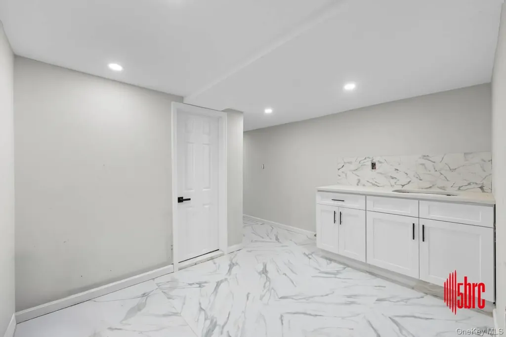 1703 E 46th Street Brooklyn NY 11234