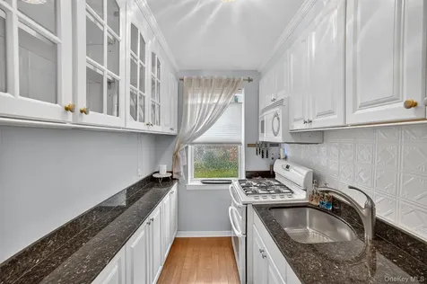 14 S Broadway Irvington NY 10533