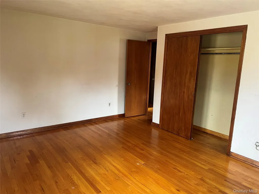 26 Coach Lane Newburgh NY 12550