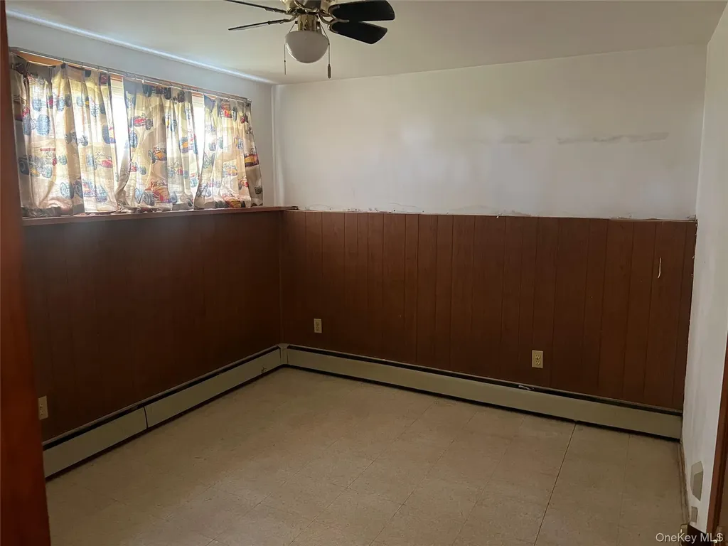 26 Coach Lane Newburgh NY 12550