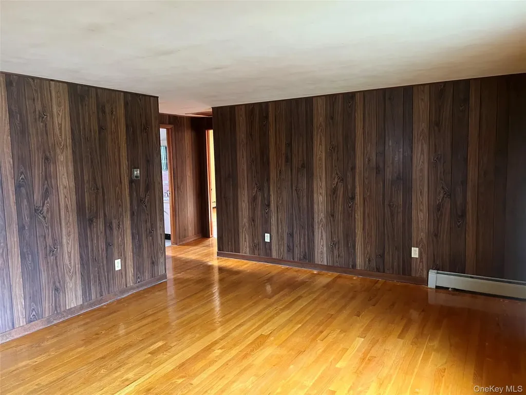 26 Coach Lane Newburgh NY 12550