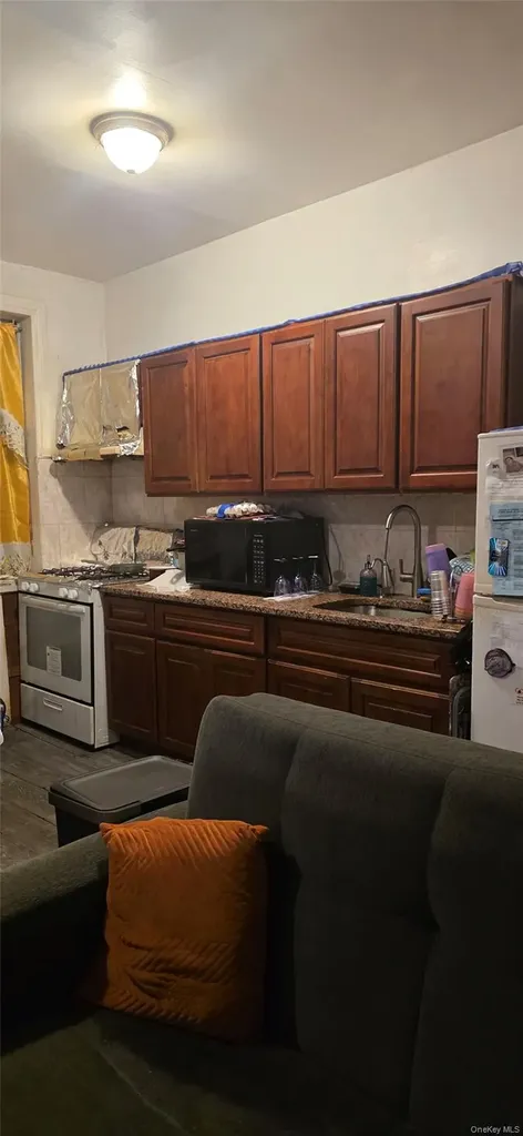 10504 37th Avenue Corona NY 11368