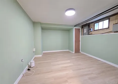 39 Anna Street Bay Shore NY 11706